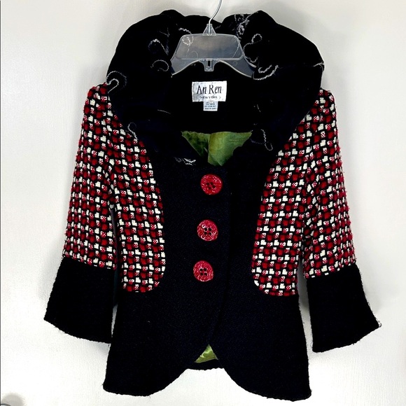 NEW An Ren Black and Red Jacket